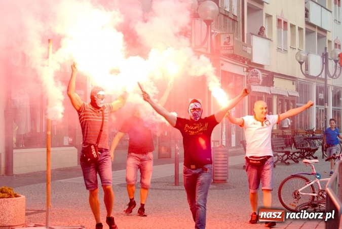 Zdjęcie w galerii na portalu naszraciborz.pl: Polska dawaj! Braxton zorganizuje raciborską strefę kibica  wiadomości z regionu