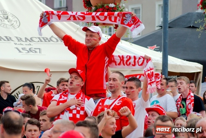 Zdjęcie w galerii na portalu naszraciborz.pl: Polska dawaj! Braxton zorganizuje raciborską strefę kibica  wiadomości z regionu