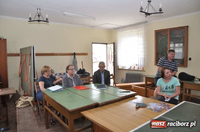 Zdjęcie w galerii na portalu naszraciborz.pl: Na spotkaniu z mieszkańcami w sprawie spichlerza byli prawie wszyscy... opr&oacute;cz mieszkańc&oacute;w wiadomości z regionu