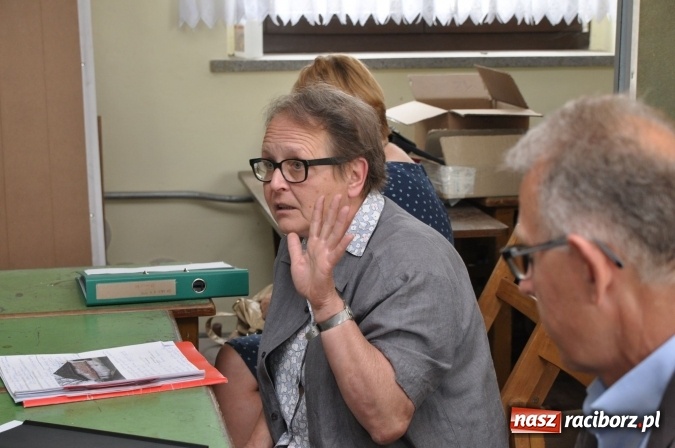 Zdjęcie w galerii na portalu naszraciborz.pl: Na spotkaniu z mieszkańcami w sprawie spichlerza byli prawie wszyscy... opr&oacute;cz mieszkańc&oacute;w wiadomości z regionu