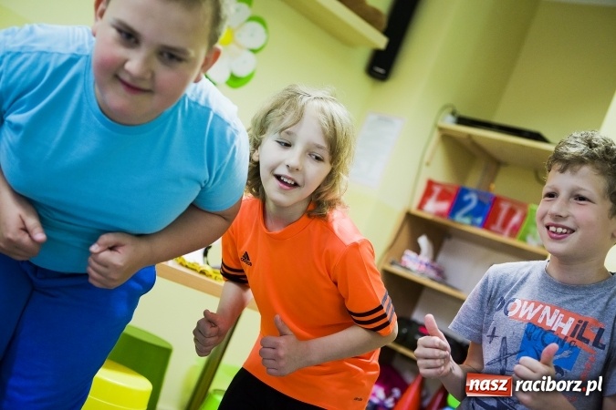 Zdjęcie w galerii na portalu naszraciborz.pl: Klasa na Medal SP 1 bawiła się w Crazy Clubie wiadomości z regionu