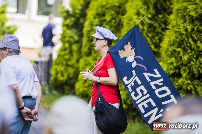 Zdjęcie w galerii na portalu naszraciborz.pl: Seniorzy ze Złotej Jesieni stawiają na sport  wiadomości z regionu