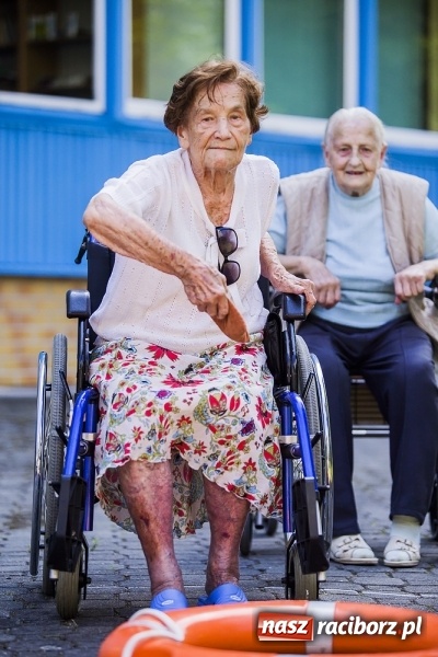 Zdjęcie w galerii na portalu naszraciborz.pl: Seniorzy ze Złotej Jesieni stawiają na sport  wiadomości z regionu