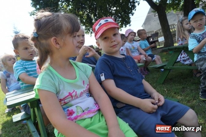 Zdjęcie w galerii na portalu naszraciborz.pl: Policjanci w Przedszkolu w Nędzy. Mówili o bezpieczeństwie  wiadomości z regionu