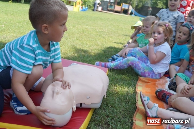 Zdjęcie w galerii na portalu naszraciborz.pl: Policjanci w Przedszkolu w Nędzy. Mówili o bezpieczeństwie  wiadomości z regionu