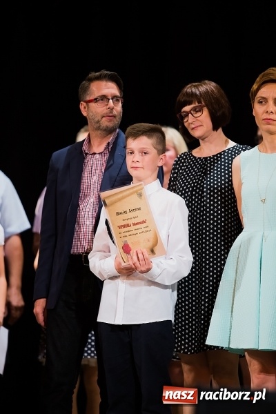 Zdjęcie w galerii na portalu naszraciborz.pl: Gala Laureatów Szkoły Podstawowej nr 18 im. Książąt Raciborskich. Wręczono Orły i Superorły Osiemnastki wiadomości z regionu