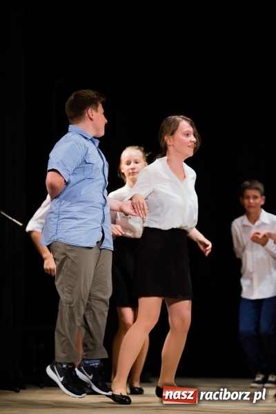 Zdjęcie w galerii na portalu naszraciborz.pl: Gala Laureatów Szkoły Podstawowej nr 18 im. Książąt Raciborskich. Wręczono Orły i Superorły Osiemnastki wiadomości z regionu