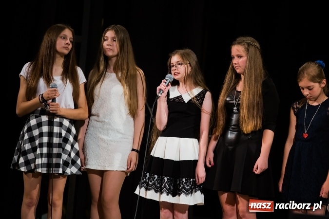 Zdjęcie w galerii na portalu naszraciborz.pl: Gala Laureatów Szkoły Podstawowej nr 18 im. Książąt Raciborskich. Wręczono Orły i Superorły Osiemnastki wiadomości z regionu