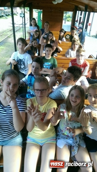 Zdjęcie w galerii na portalu naszraciborz.pl: Komers inaczej w Szkole Podstawowej nr 4  wiadomości z regionu