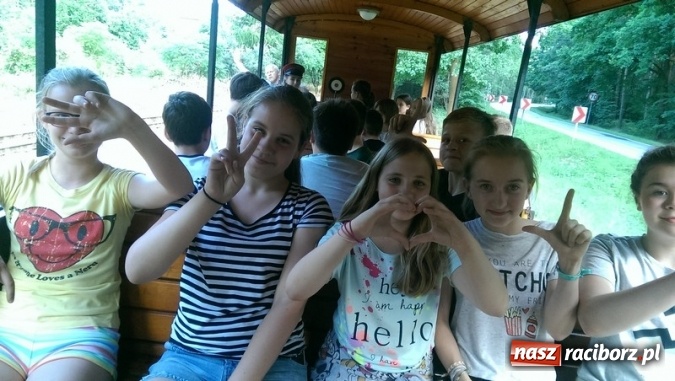 Zdjęcie w galerii na portalu naszraciborz.pl: Komers inaczej w Szkole Podstawowej nr 4  wiadomości z regionu