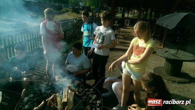 Zdjęcie w galerii na portalu naszraciborz.pl: Komers inaczej w Szkole Podstawowej nr 4  wiadomości z regionu