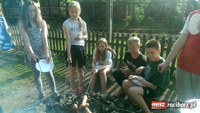 Zdjęcie w galerii na portalu naszraciborz.pl: Komers inaczej w Szkole Podstawowej nr 4  wiadomości z regionu