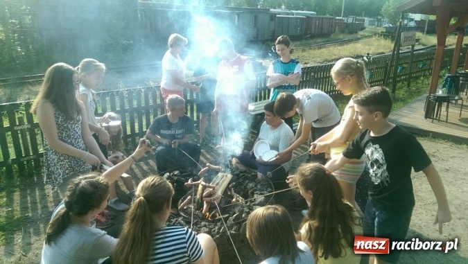 Zdjęcie w galerii na portalu naszraciborz.pl: Komers inaczej w Szkole Podstawowej nr 4  wiadomości z regionu