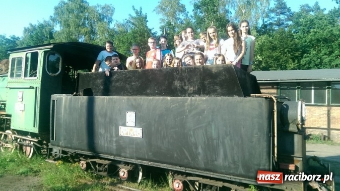 Zdjęcie w galerii na portalu naszraciborz.pl: Komers inaczej w Szkole Podstawowej nr 4  wiadomości z regionu