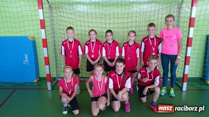 Zdjęcie w galerii na portalu naszraciborz.pl: Finał szczypiorniaka w Pawłowie wiadomości z regionu