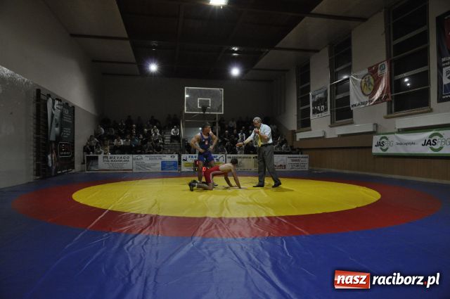 Zdjęcie w galerii na portalu naszraciborz.pl: TYGRYS uratował Unię wiadomości z regionu