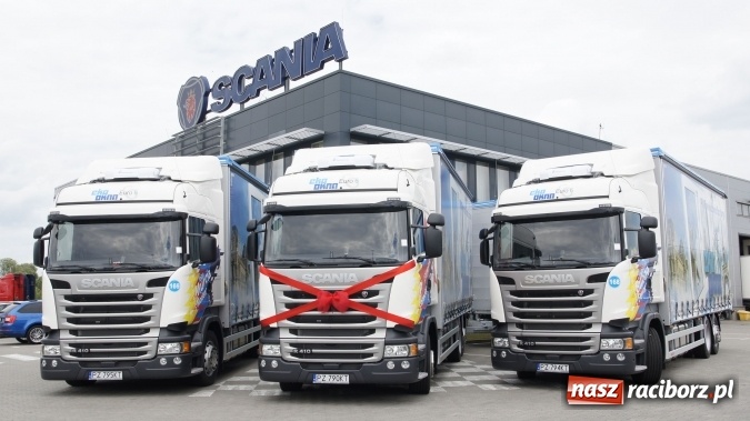 Zdjęcie w galerii na portalu naszraciborz.pl: Wydanie 130. pojazdu marki Scania firmie Eko-Okna  wiadomości z regionu