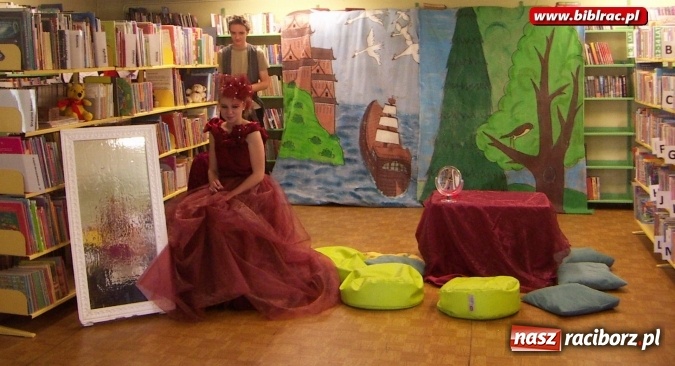 Zdjęcie w galerii na portalu naszraciborz.pl: Śnieżka w bibliotece w Brzeziu  wiadomości z regionu