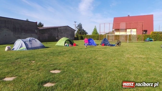 Zdjęcie w galerii na portalu naszraciborz.pl: Nocne spotkanie ze sztuką w Borucinie  wiadomości z regionu