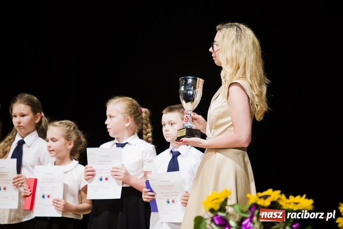 Zdjęcie w galerii na portalu naszraciborz.pl: Podsumowanie roku szkolnego Szkoły Podstawowej nr 1 wiadomości z regionu