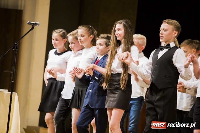 Zdjęcie w galerii na portalu naszraciborz.pl: Podsumowanie roku szkolnego Szkoły Podstawowej nr 1 wiadomości z regionu