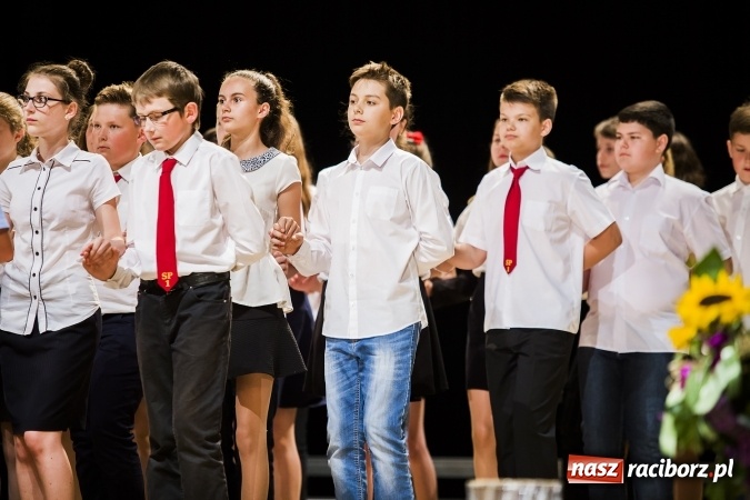 Zdjęcie w galerii na portalu naszraciborz.pl: Podsumowanie roku szkolnego Szkoły Podstawowej nr 1 wiadomości z regionu