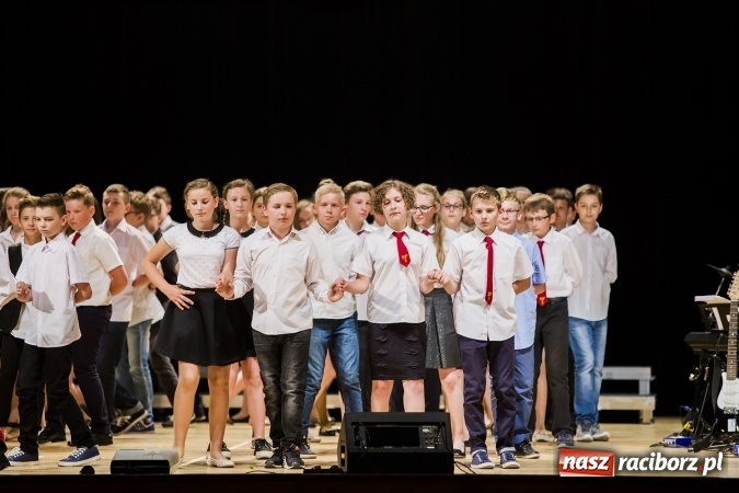 Zdjęcie w galerii na portalu naszraciborz.pl: Podsumowanie roku szkolnego Szkoły Podstawowej nr 1 wiadomości z regionu