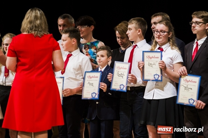 Zdjęcie w galerii na portalu naszraciborz.pl: Podsumowanie roku szkolnego Szkoły Podstawowej nr 1 wiadomości z regionu