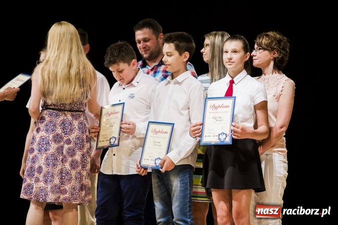 Zdjęcie w galerii na portalu naszraciborz.pl: Podsumowanie roku szkolnego Szkoły Podstawowej nr 1 wiadomości z regionu
