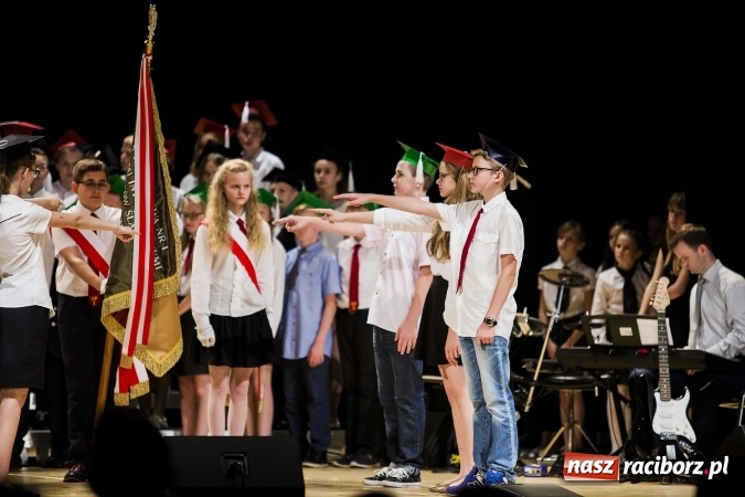 Zdjęcie w galerii na portalu naszraciborz.pl: Podsumowanie roku szkolnego Szkoły Podstawowej nr 1 wiadomości z regionu