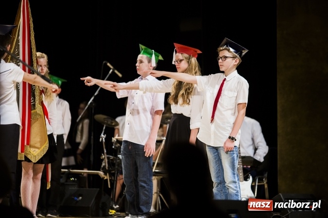 Zdjęcie w galerii na portalu naszraciborz.pl: Podsumowanie roku szkolnego Szkoły Podstawowej nr 1 wiadomości z regionu