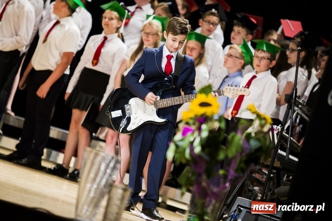 Zdjęcie w galerii na portalu naszraciborz.pl: Podsumowanie roku szkolnego Szkoły Podstawowej nr 1 wiadomości z regionu