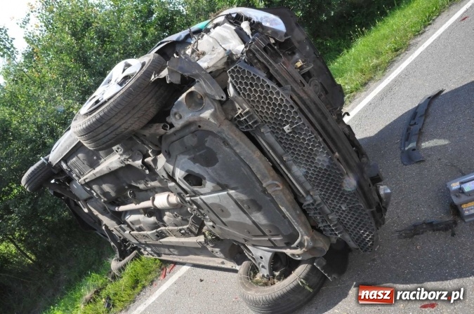 Zdjęcie w galerii na portalu naszraciborz.pl: Dachowanie ceeda straży granicznej zakwalifikowano jako wypadek. Znana jest przyczyna!  wiadomości z regionu