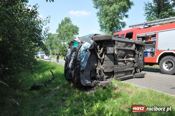 Zdjęcie w galerii na portalu naszraciborz.pl: Dachowanie ceeda straży granicznej zakwalifikowano jako wypadek. Znana jest przyczyna!  wiadomości z regionu