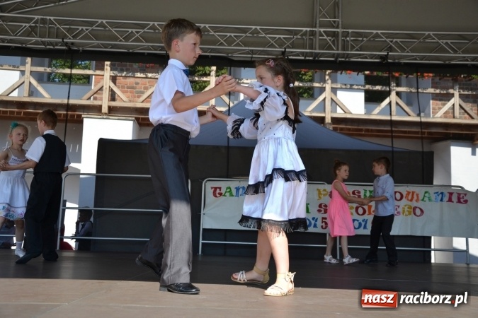 Zdjęcie w galerii na portalu naszraciborz.pl: Taneczne zakończenie roku szkolnego za nami wiadomości z regionu