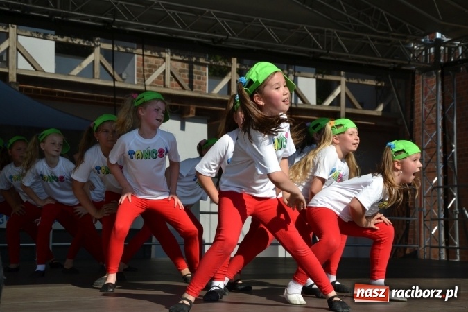 Zdjęcie w galerii na portalu naszraciborz.pl: Taneczne zakończenie roku szkolnego za nami wiadomości z regionu