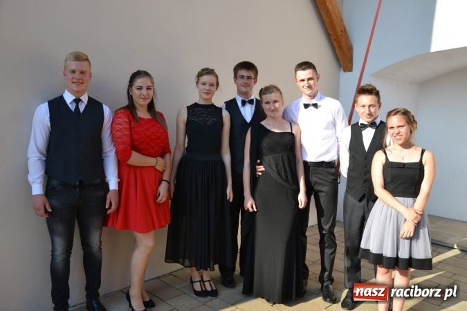Zdjęcie w galerii na portalu naszraciborz.pl: Taneczne zakończenie roku szkolnego za nami wiadomości z regionu