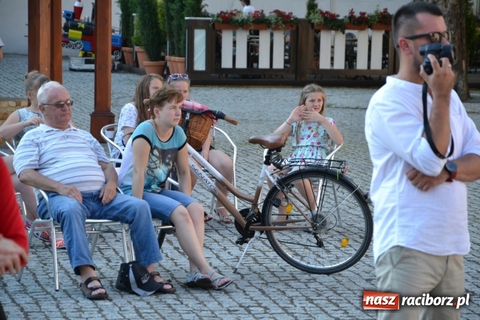 Zdjęcie w galerii na portalu naszraciborz.pl: Taneczne zakończenie roku szkolnego za nami wiadomości z regionu