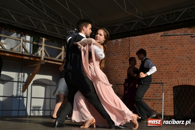 Zdjęcie w galerii na portalu naszraciborz.pl: Taneczne zakończenie roku szkolnego za nami wiadomości z regionu