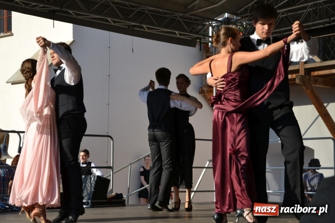 Zdjęcie w galerii na portalu naszraciborz.pl: Taneczne zakończenie roku szkolnego za nami wiadomości z regionu