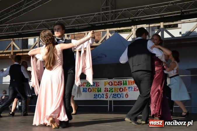 Zdjęcie w galerii na portalu naszraciborz.pl: Taneczne zakończenie roku szkolnego za nami wiadomości z regionu