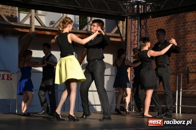 Zdjęcie w galerii na portalu naszraciborz.pl: Taneczne zakończenie roku szkolnego za nami wiadomości z regionu