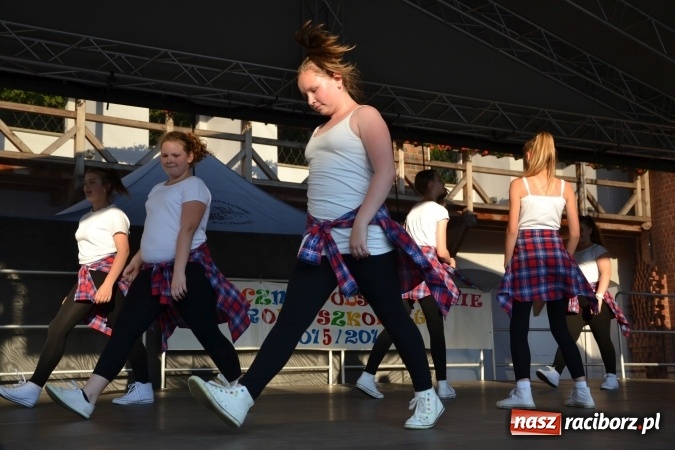 Zdjęcie w galerii na portalu naszraciborz.pl: Taneczne zakończenie roku szkolnego za nami wiadomości z regionu