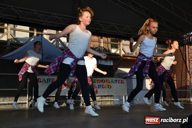 Zdjęcie w galerii na portalu naszraciborz.pl: Taneczne zakończenie roku szkolnego za nami wiadomości z regionu