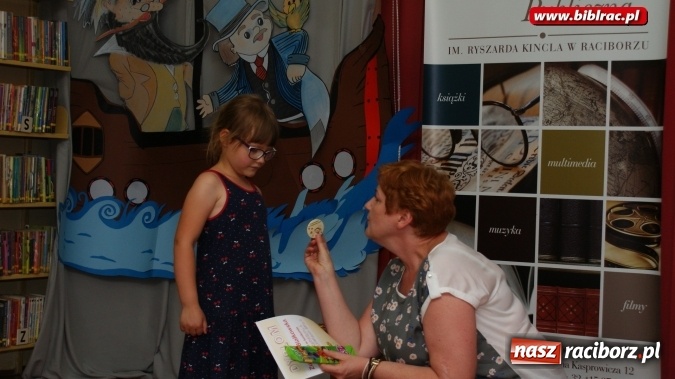 Zdjęcie w galerii na portalu naszraciborz.pl: Od przedszkola do książkowego mola – finał konkursu w bibliotece  wiadomości z regionu