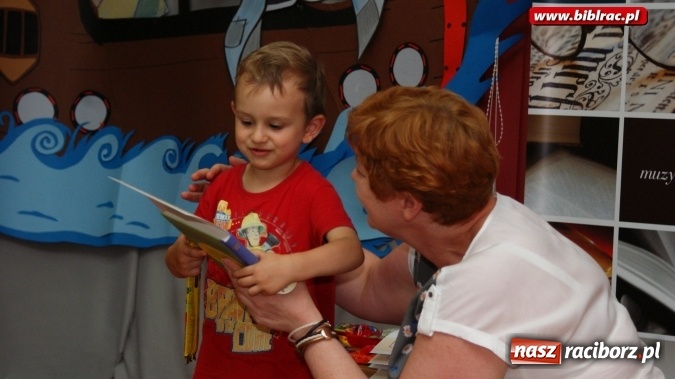 Zdjęcie w galerii na portalu naszraciborz.pl: Od przedszkola do książkowego mola – finał konkursu w bibliotece  wiadomości z regionu