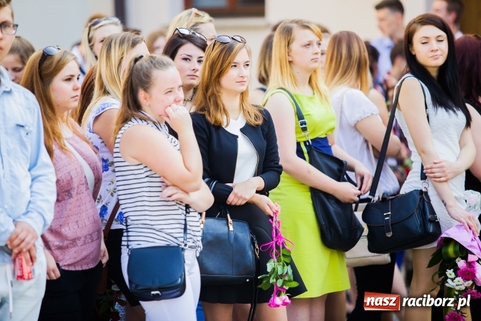 Zdjęcie w galerii na portalu naszraciborz.pl: Zakończenie roku szkolnego CKZiU nr 1 na zamku. Nagroda dla jednego z uczni&oacute;w w konkursie Inkubator szkolnych biznes&oacute;w wiadomości z regionu