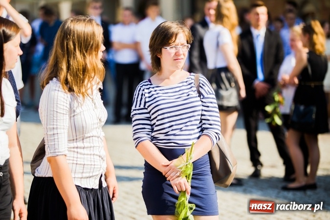 Zdjęcie w galerii na portalu naszraciborz.pl: Zakończenie roku szkolnego CKZiU nr 1 na zamku. Nagroda dla jednego z uczni&oacute;w w konkursie Inkubator szkolnych biznes&oacute;w wiadomości z regionu