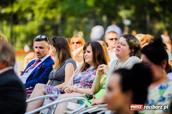 Zdjęcie w galerii na portalu naszraciborz.pl: Zakończenie roku szkolnego CKZiU nr 1 na zamku. Nagroda dla jednego z uczni&oacute;w w konkursie Inkubator szkolnych biznes&oacute;w wiadomości z regionu