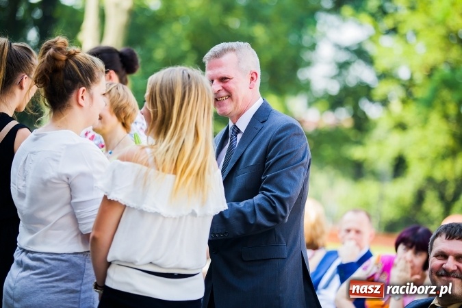 Zdjęcie w galerii na portalu naszraciborz.pl: Zakończenie roku szkolnego CKZiU nr 1 na zamku. Nagroda dla jednego z uczni&oacute;w w konkursie Inkubator szkolnych biznes&oacute;w wiadomości z regionu